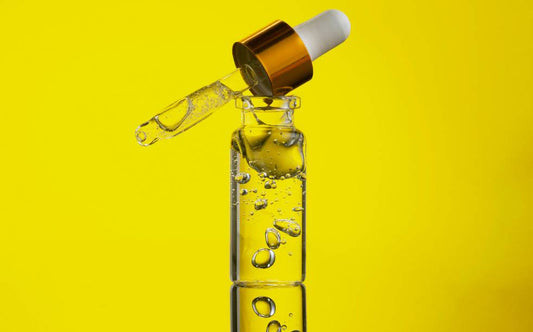 Origen y las múltiples aplicaciones del aceite mineral