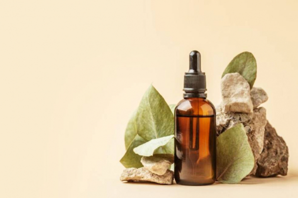 ¿Los aceites esenciales caducan? ¿qué hacer para que duren más?